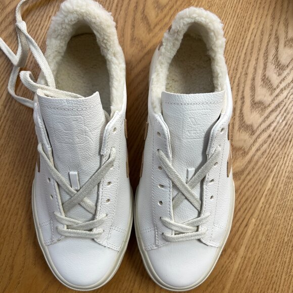 NIB Veja Campo Winter Shearling Sneakers 39 (US 8) White/Desert - Picture 4 of 6